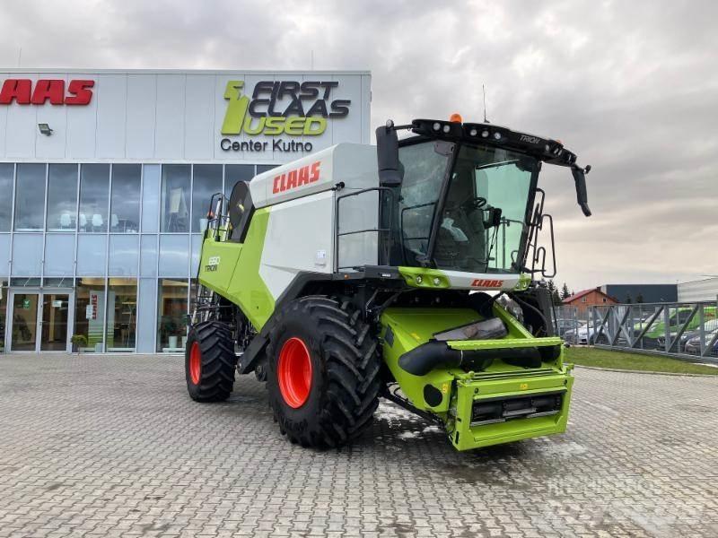 CLAAS TRION 650 Kombinované zberacie stroje