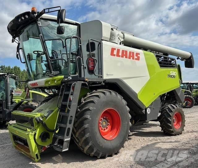 CLAAS TRION 530 Kombinované zberacie stroje