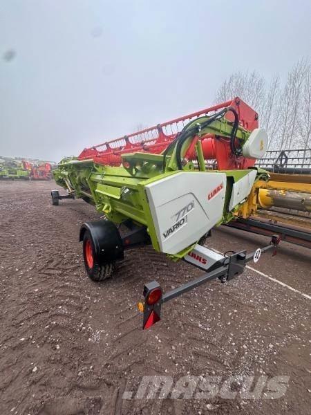 CLAAS TRION 530 Kombinované zberacie stroje