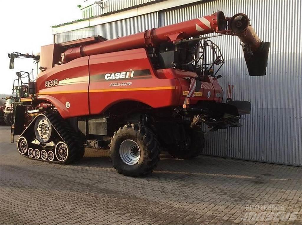 Case IH axial 9230 Kombinované zberacie stroje