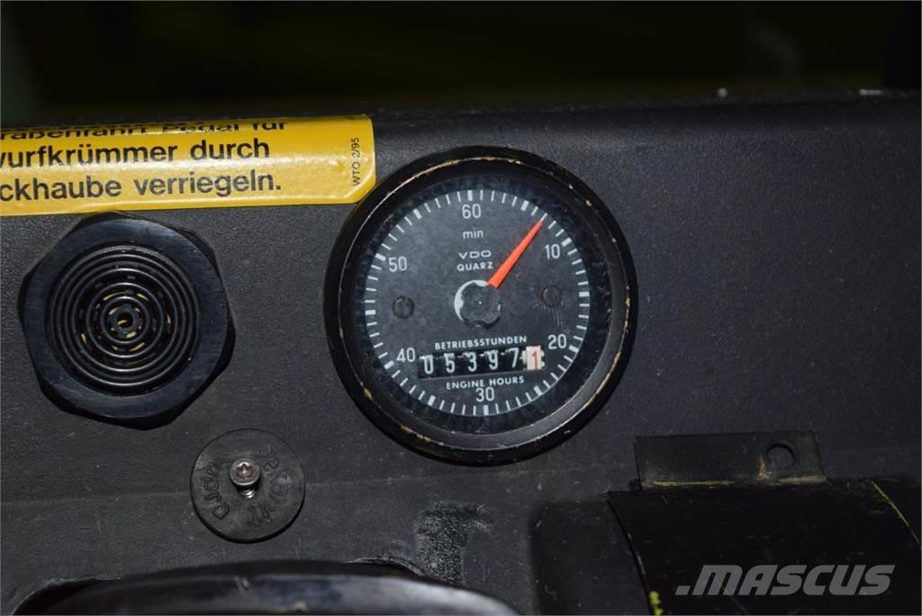 CLAAS Jaguar 820 Samochodné kosačky