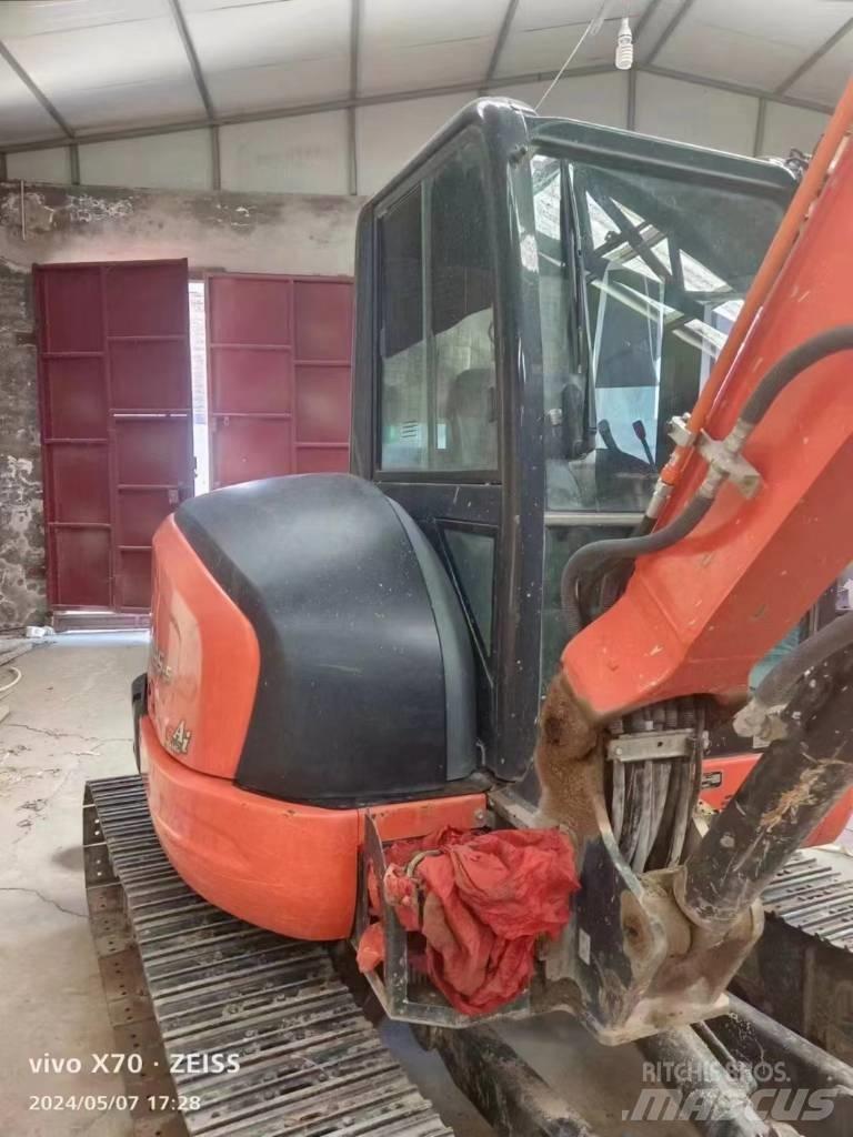 Kubota KX 155-5 Pásové rýpadlá