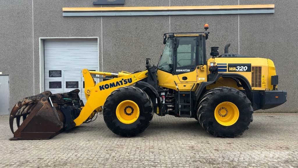 Komatsu WA 320-8 Kolesové nakladače