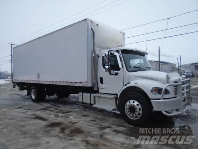 Freightliner M2 106 Skriňová nadstavba