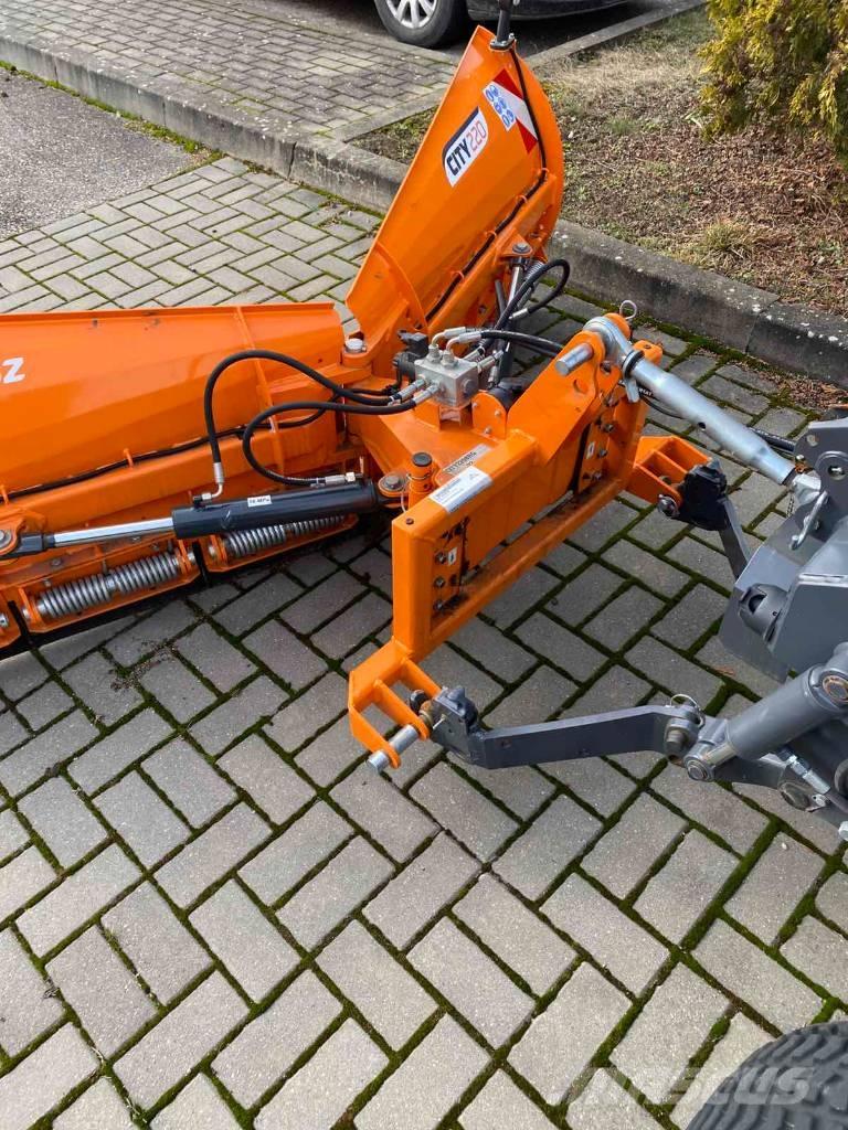 Kubota L2-622 Kompaktné traktory