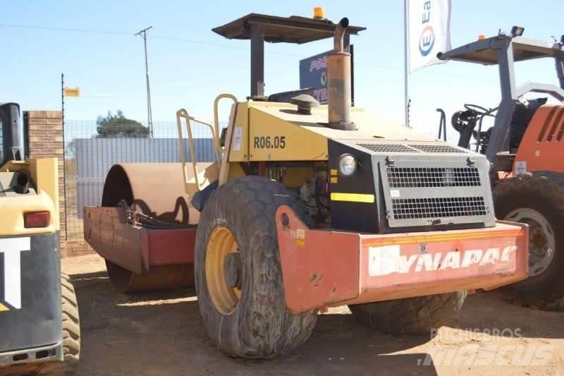 Dynapac CA250D Kombinované valce