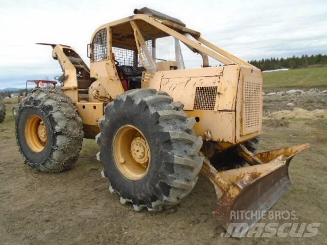 Clark 664B Skiddery