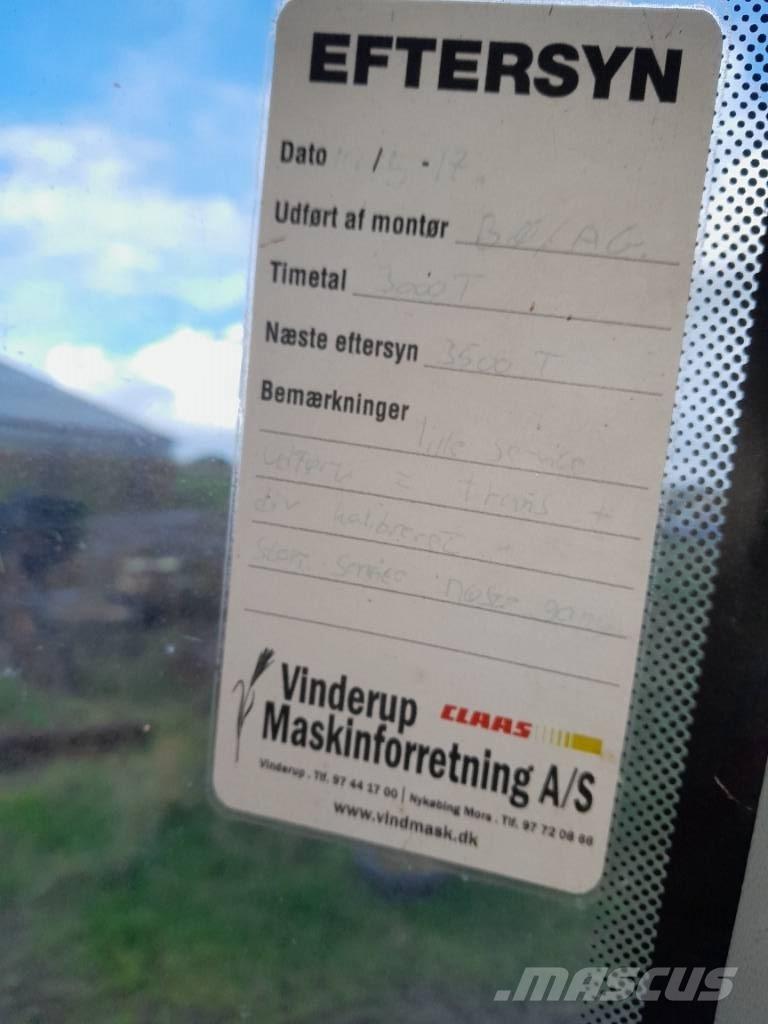 CLAAS 840 C-Matic Traktory