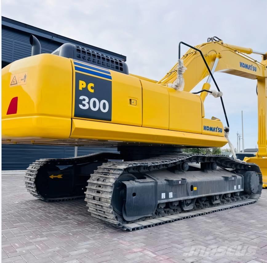 Komatsu 300 Pásové rýpadlá