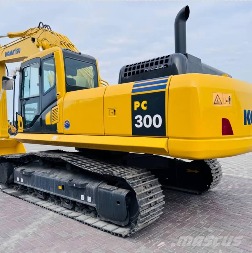 Komatsu 300 Pásové rýpadlá