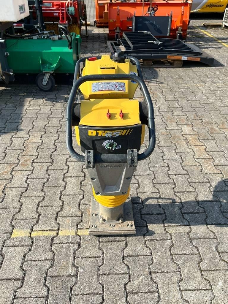 Bomag BT 65 Vibračné zhutňovače