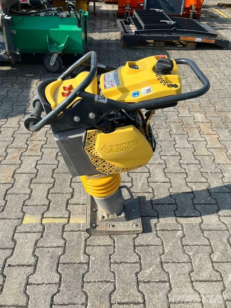 Bomag BT 65 Vibračné zhutňovače