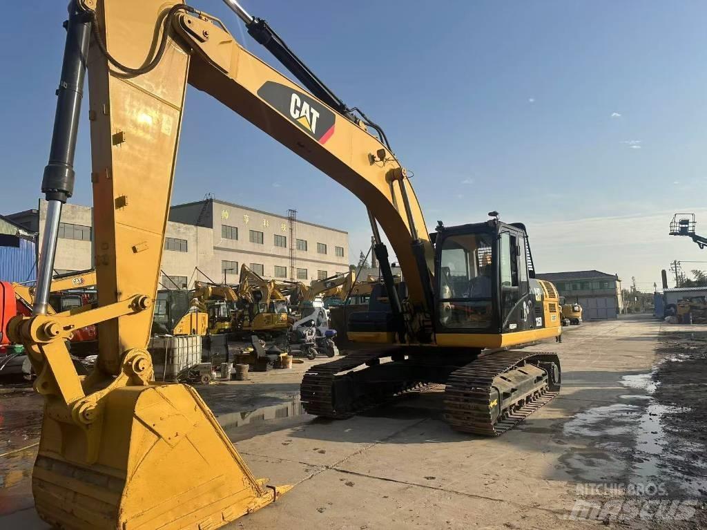 CAT 325 D L Pásové rýpadlá