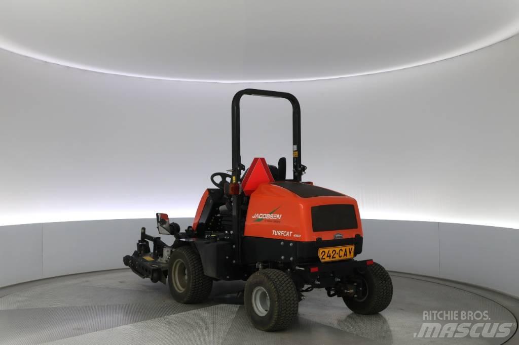 Jacobsen Turfcat Samochodné kosačky