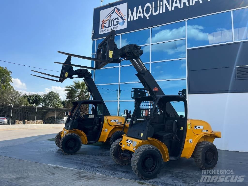 JCB 520-40 Teleskopické manipulátory