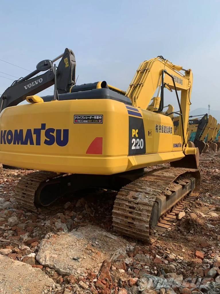 Komatsu PC 220-8 Midi rýpadlá 7 t - 12 t