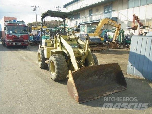 Mitsubishi WS300A Kolesové nakladače