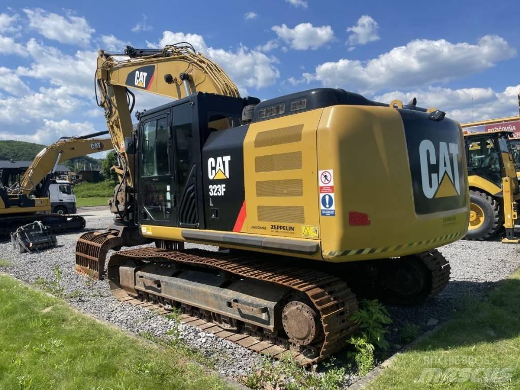 CAT 323F L Pásové rýpadlá