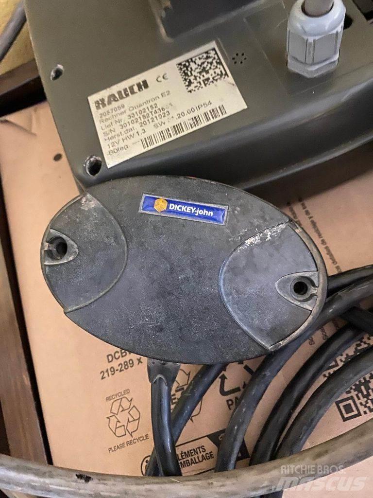 Kuhn Axis 40.1 W Rozmetadlá priemyselných hnojív