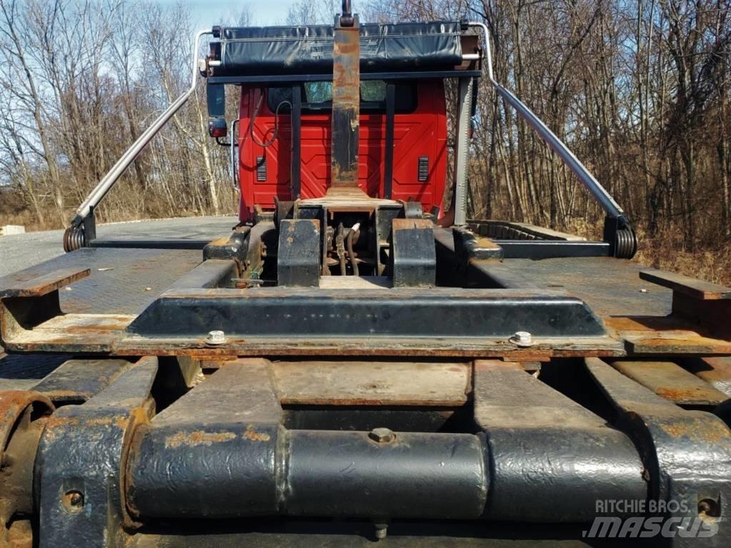 International WS7400 Hákový nosič kontajnerov