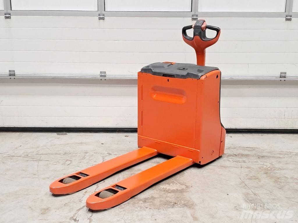Linde T16 Nízkozdvižný vozík