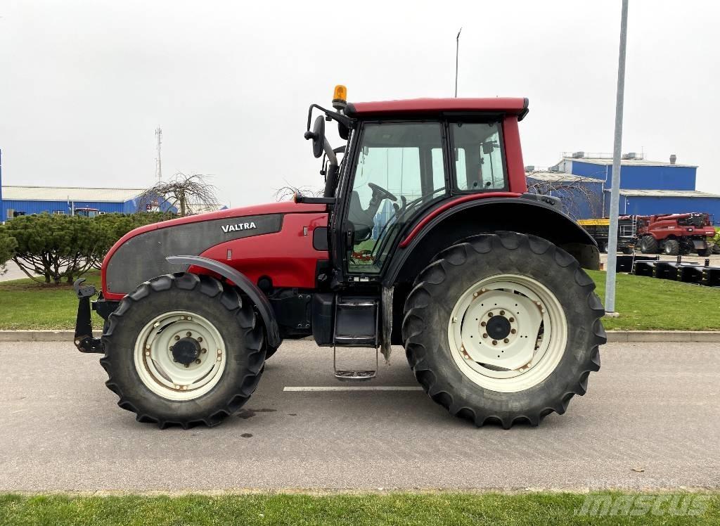 Valtra T 131 Traktory