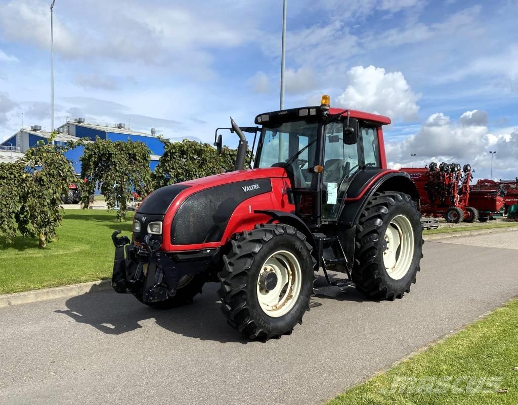 Valtra T 131 Traktory
