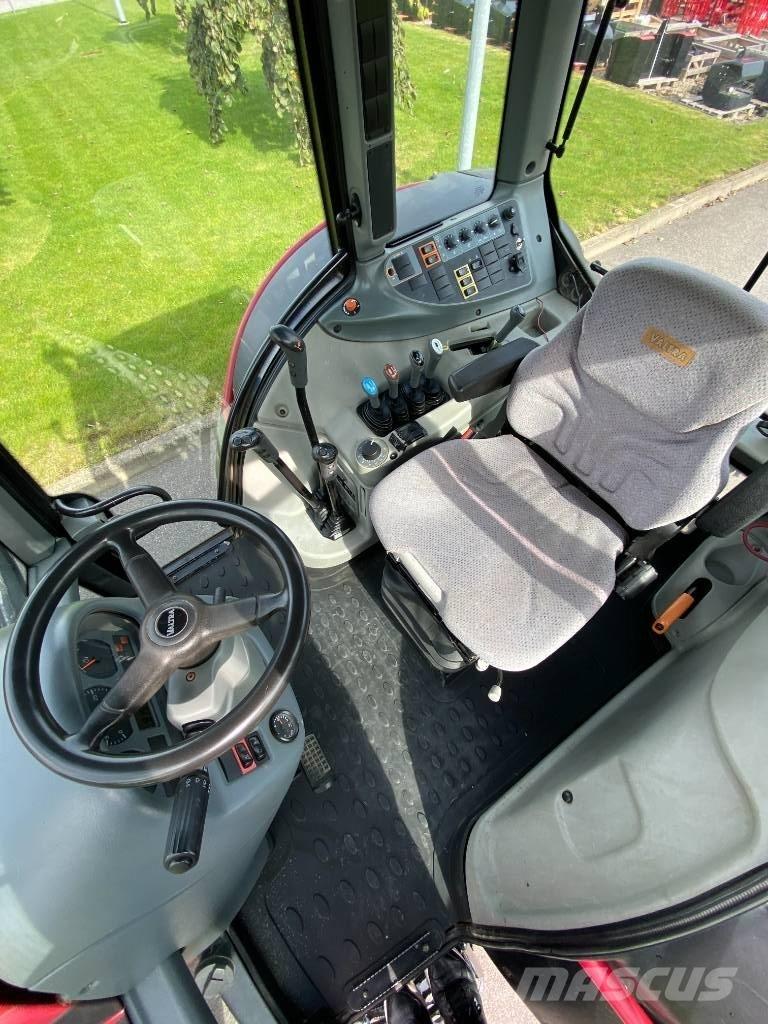 Valtra T 131 Traktory