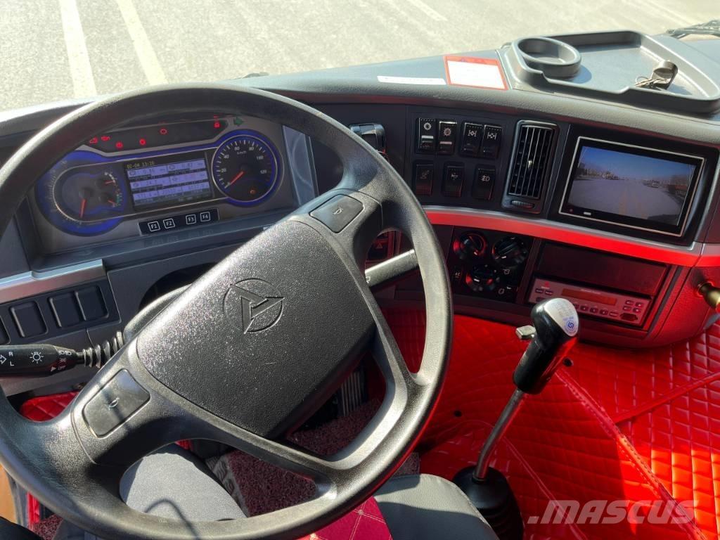 Sany STC800T6 Univerzálne terénne žeriavy