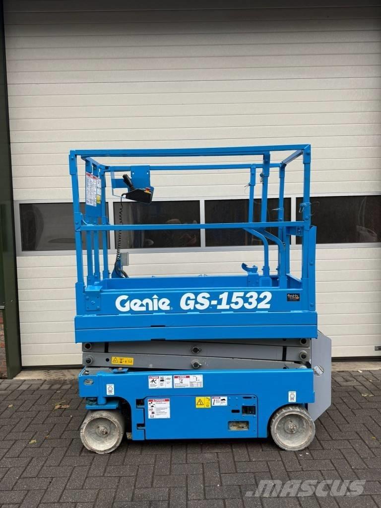 Genie GS 1532 Nožnicové zdvíhacie plošiny