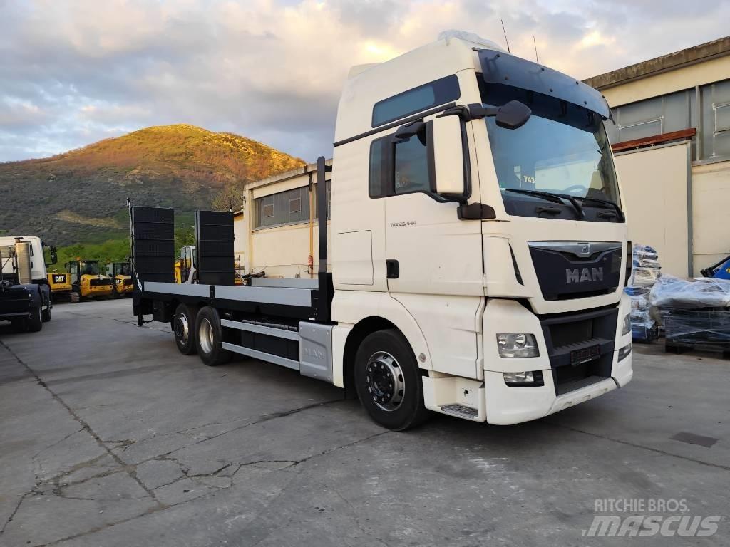 MAN TGX 26.440 Valník s navijakom