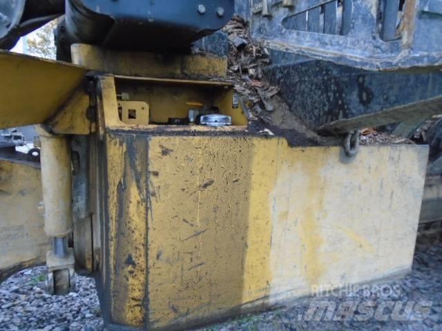 Tigercat 1085C Lesné traktory