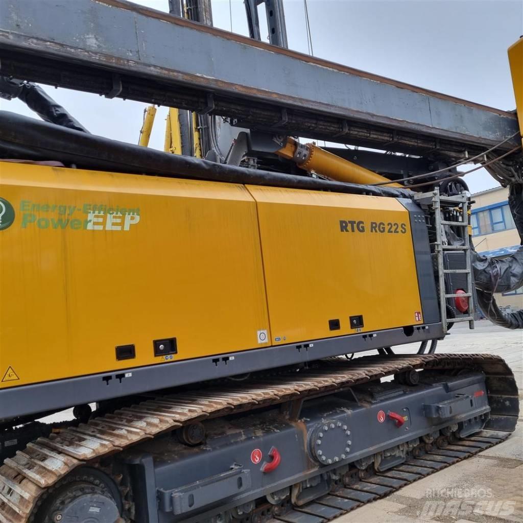 Bauer / RTG RG 22-S Pilierovej žeriav