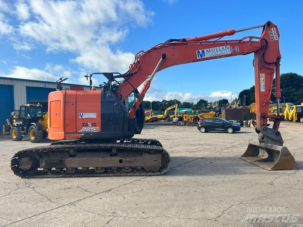 Hitachi ZX225 USLC-6 Pásové rýpadlá