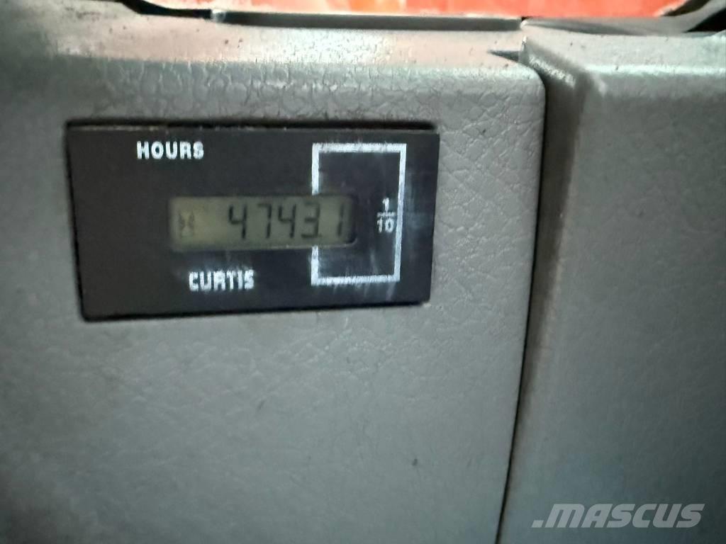 Doosan DX 235 LCR Pásové rýpadlá