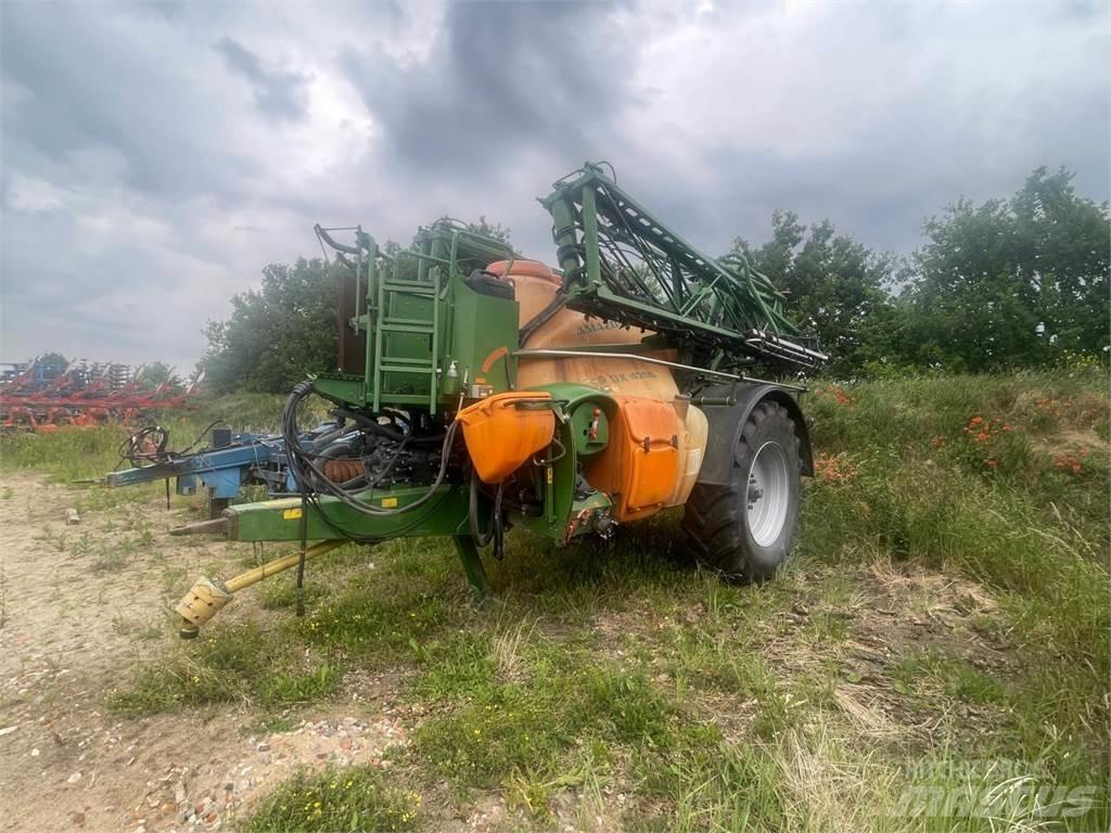 Amazone UX 4200 Ťahané postrekovače
