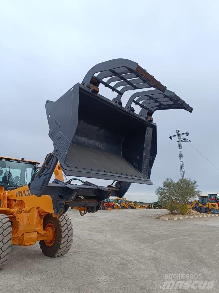Hyundai HL 955 XT Kolesové nakladače
