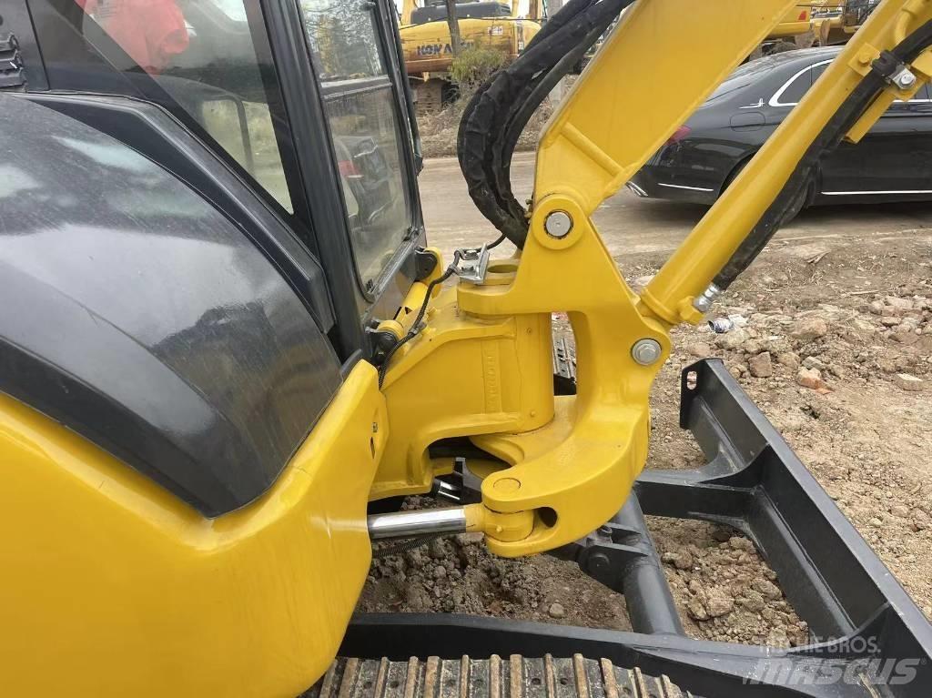 Komatsu PC 40MR Mini rýpadlá < 7t