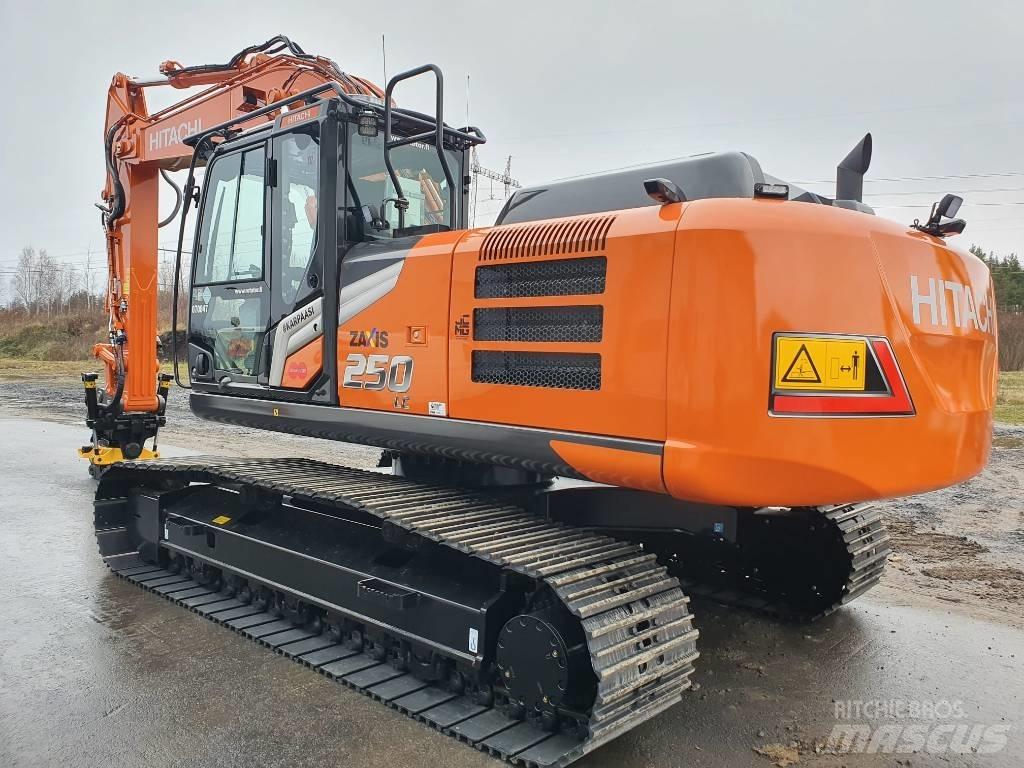 Hitachi ZX250LC-7 Pásové rýpadlá