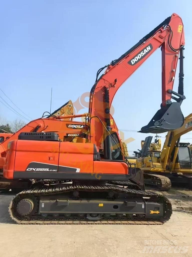 Doosan DX 225 LC Pásové rýpadlá