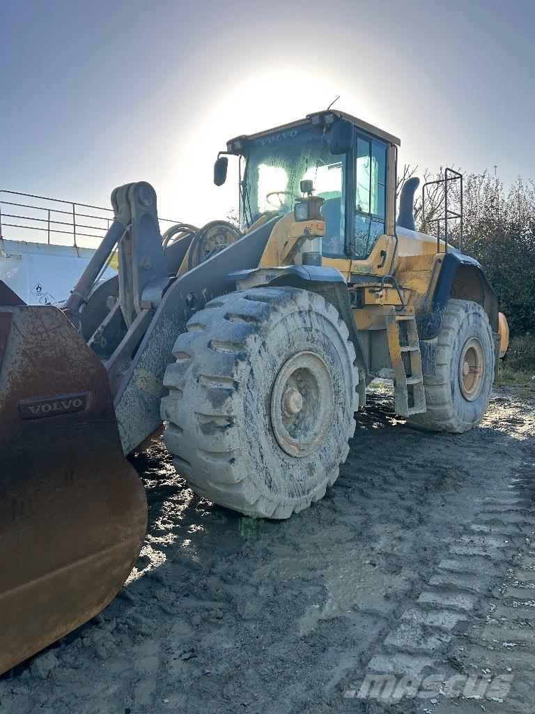 Volvo L180 Kolesové nakladače