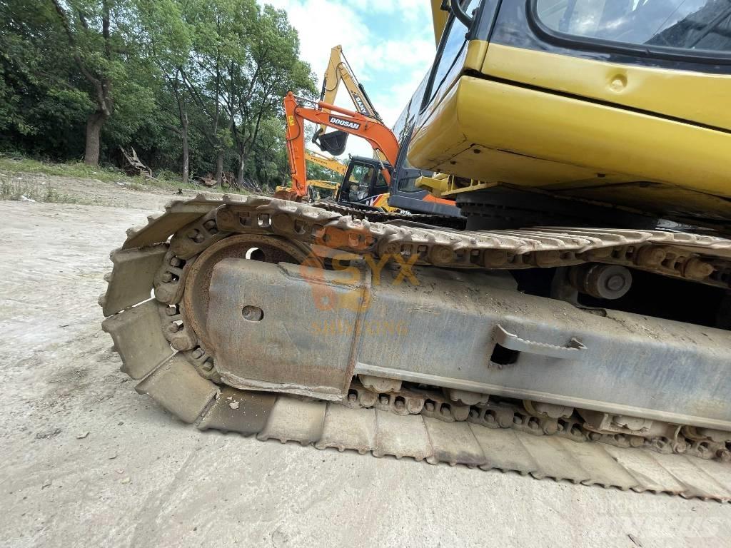 Komatsu PC 220-6 Pásové rýpadlá