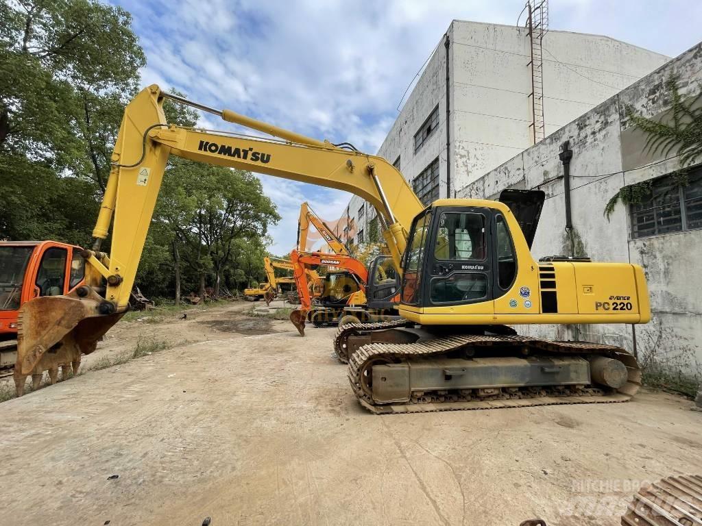 Komatsu PC 220-6 Pásové rýpadlá