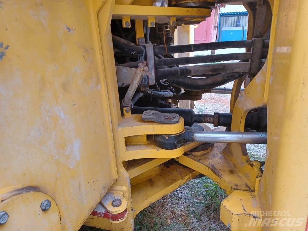 New Holland W271 Kolesové nakladače