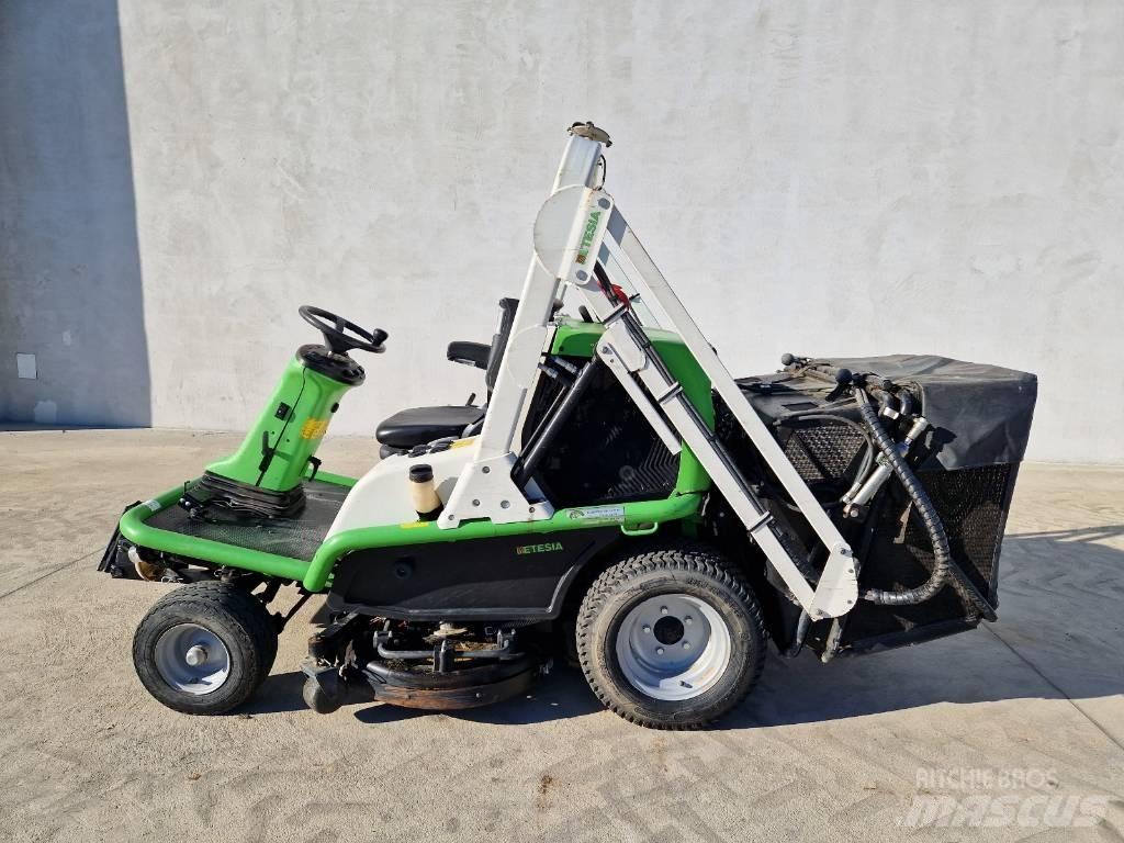 Etesia 124D Kosačky namontované a ťahané