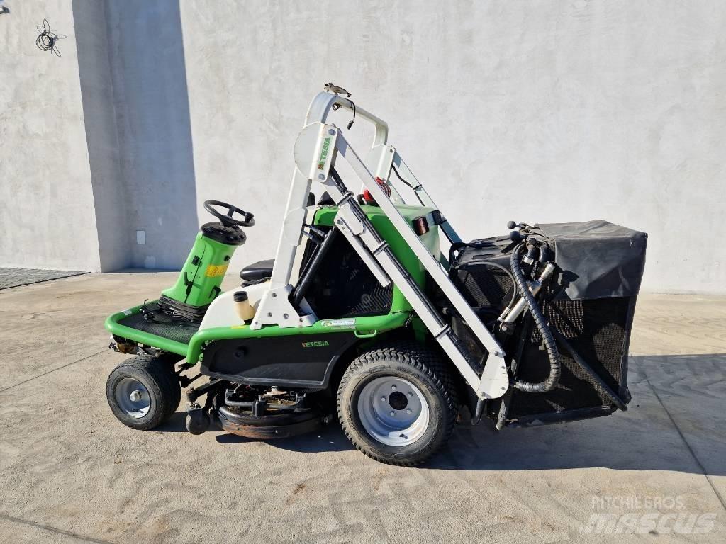 Etesia 124D Kosačky namontované a ťahané
