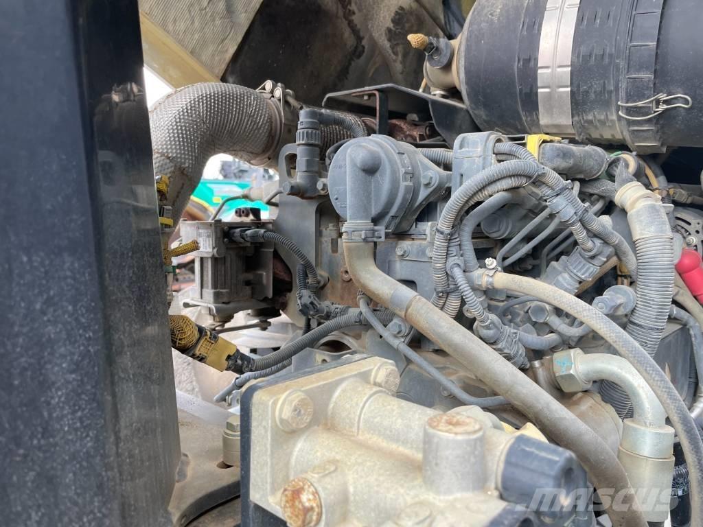 Bomag BW 216 DH-4 Ťahačové valce