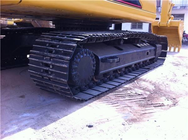 CAT 320 C L Pásové rýpadlá