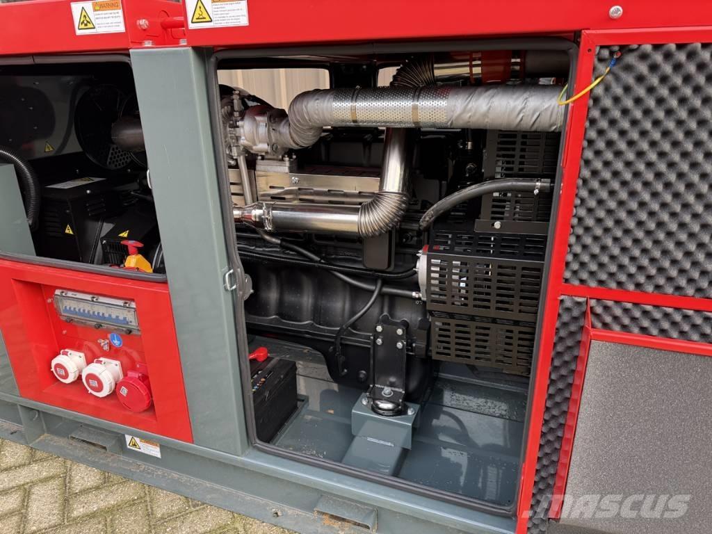 Bauer 110 KVA Naftové generátory