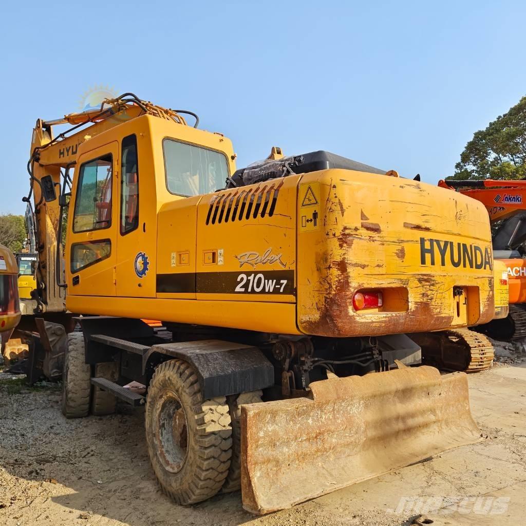 Hyundai Robex 210W-7 Kolesové rýpadlá